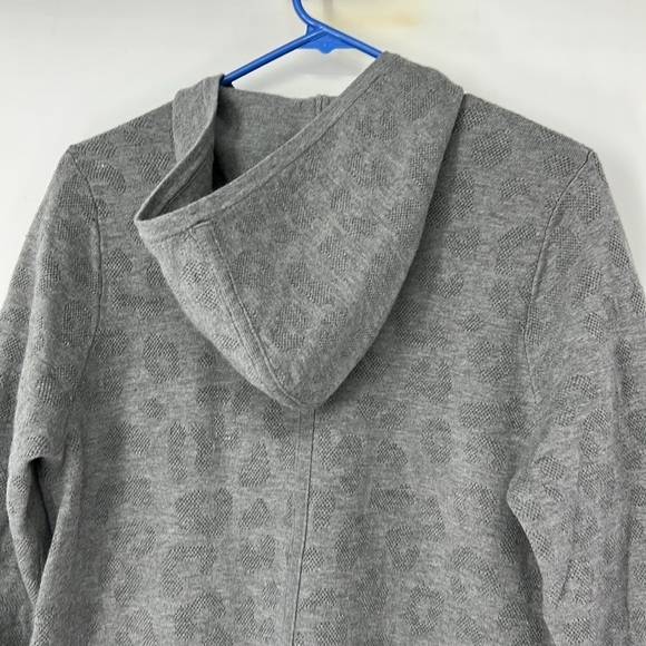 Chicos EUC women’s hooded sweater size medium - Picture 8 of 8